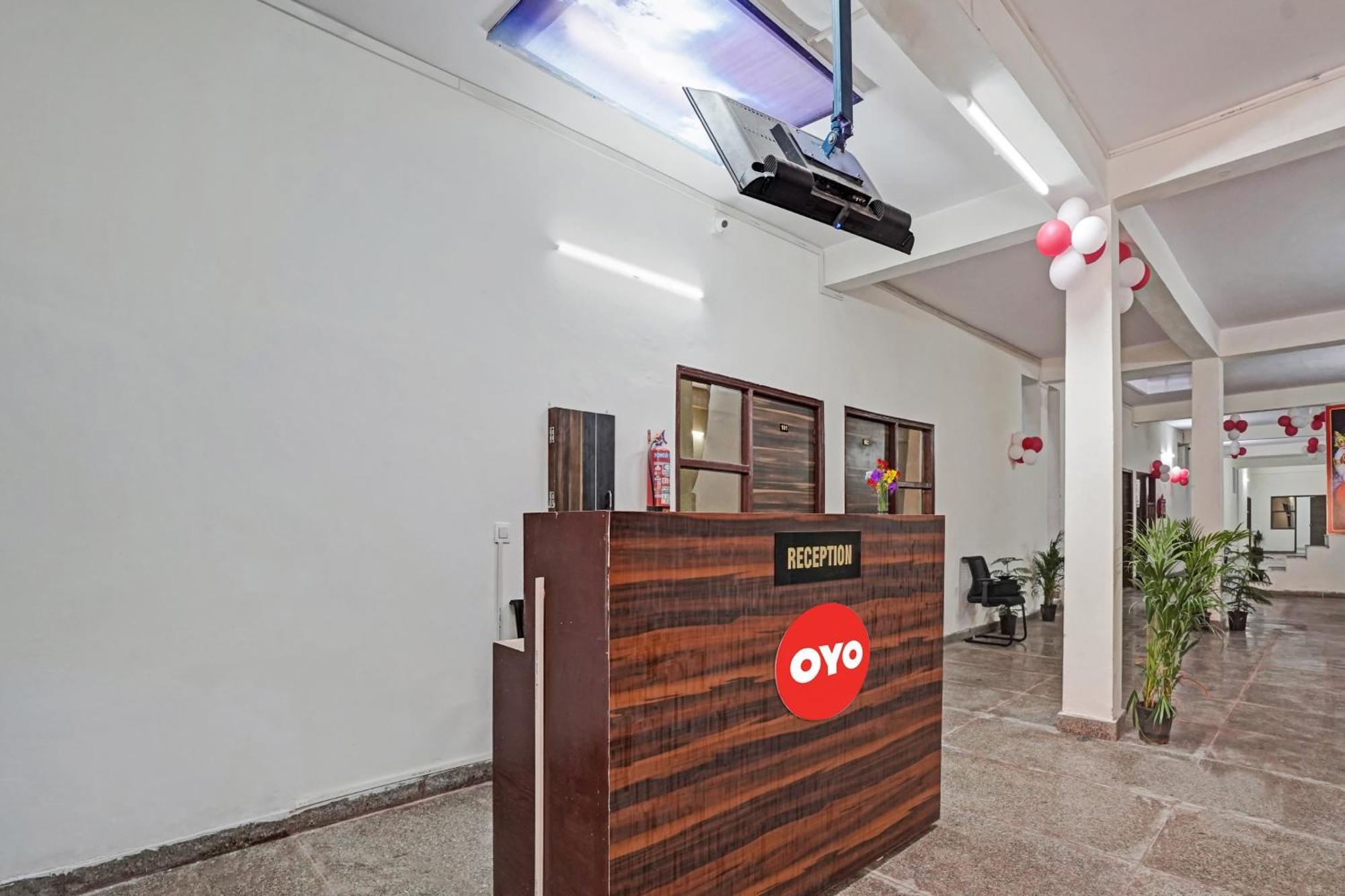 Hotel O Avs Hotel & Restaurant Noida Extérieur photo